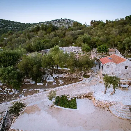 Tamo Gdje Je Sve Po Mom Country house Sali